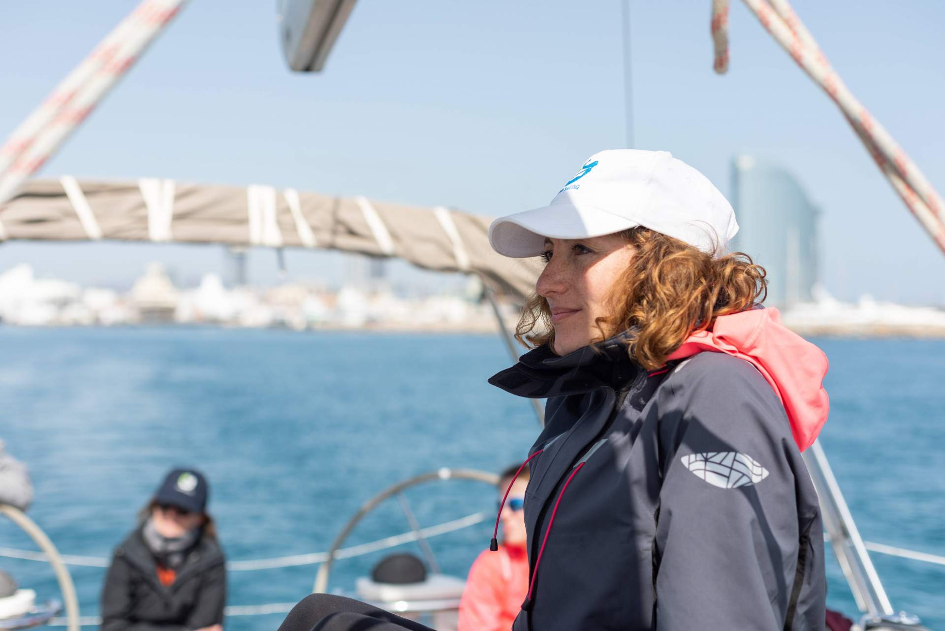 Alamar Sailing organiza un curso PER a bordo