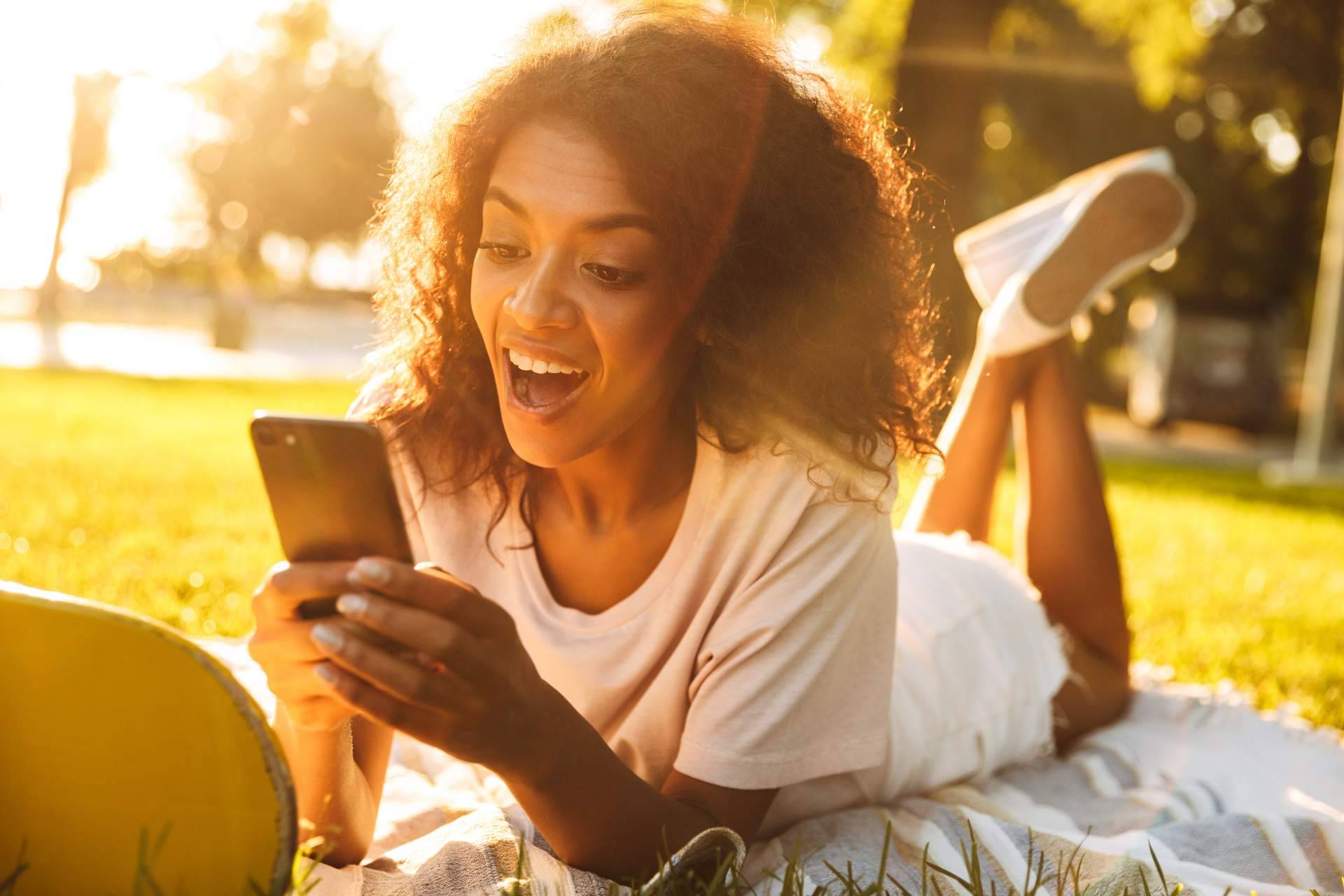 Tarifa móvil low cost con OROC 24, llamadas ilimitadas y 24 GB de datos por 10 €