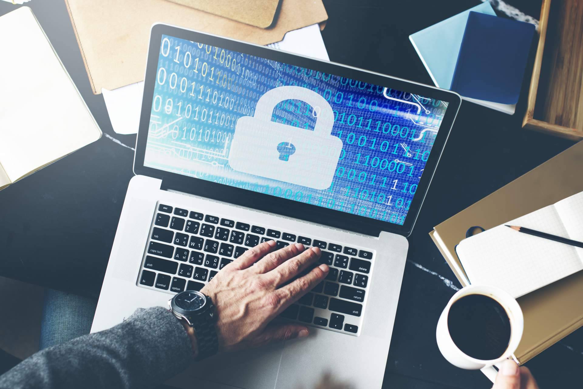 TeBorramos, empresa que cuenta con abogados especialistas en el derecho al olvido, explica cómo es posible eliminar publicaciones y noticias negativas de internet, así como salir de los ficheros de morosidad