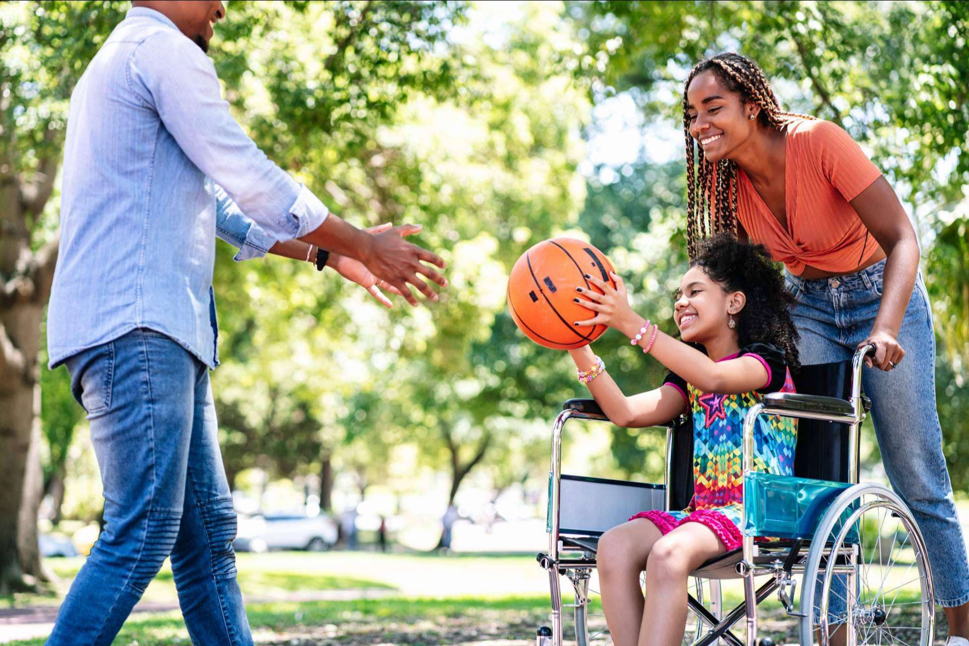 ¿La familia puede contribuir la familia al bienestar de una persona con diversidad funcional?, por DFR