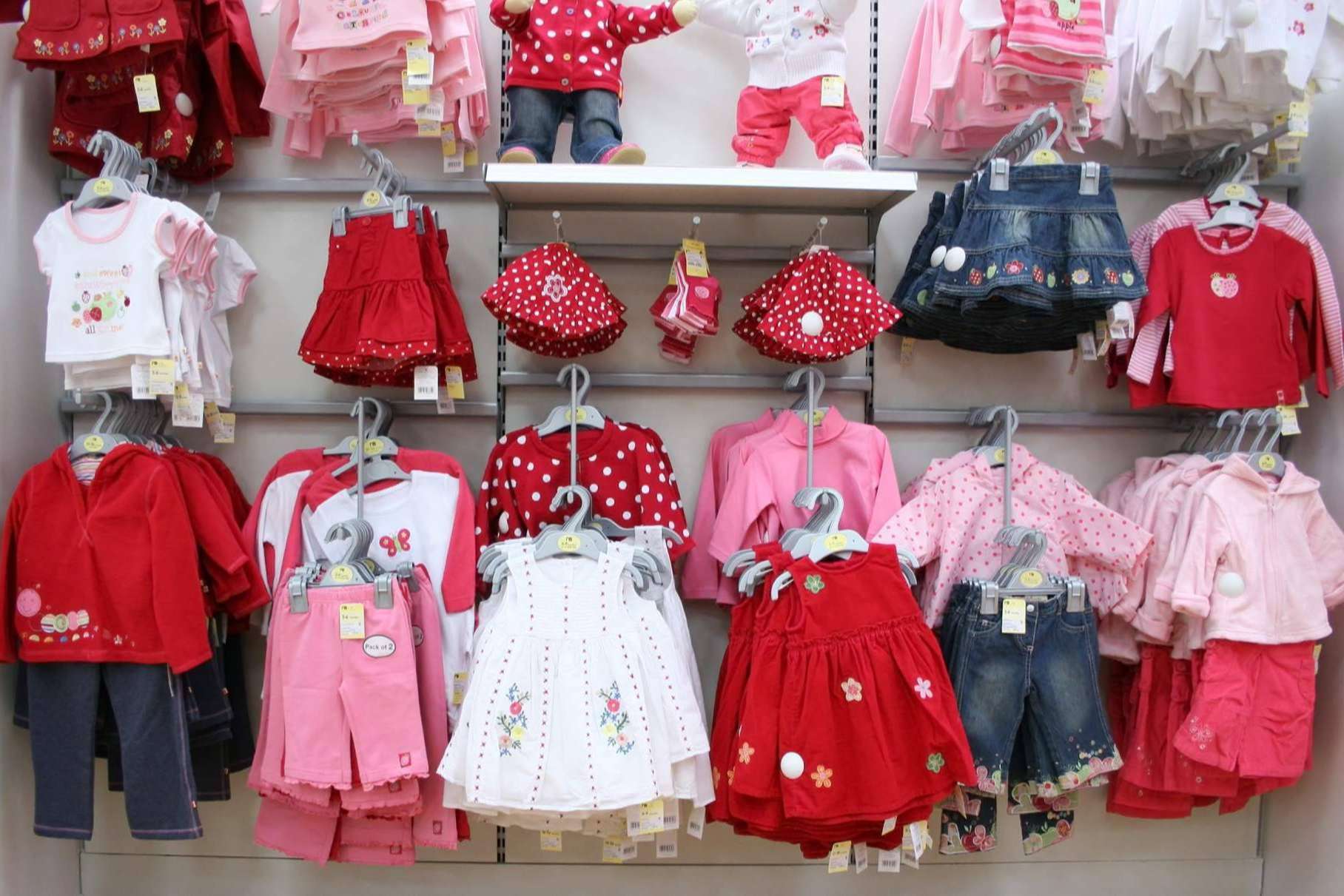 Vestir a los pequeños de la casa con ropa de calidad, bonita y a excelentes precios en la tienda Ropita de Nenes