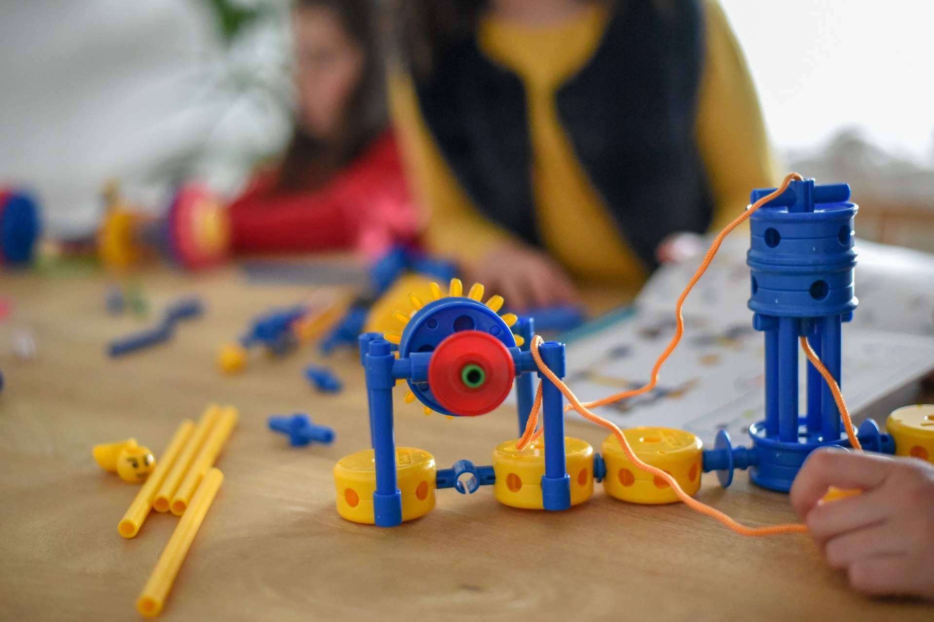 Juguetes de construcción que marcan la diferencia en el desarrollo de la inteligencia y la creatividad, Broks