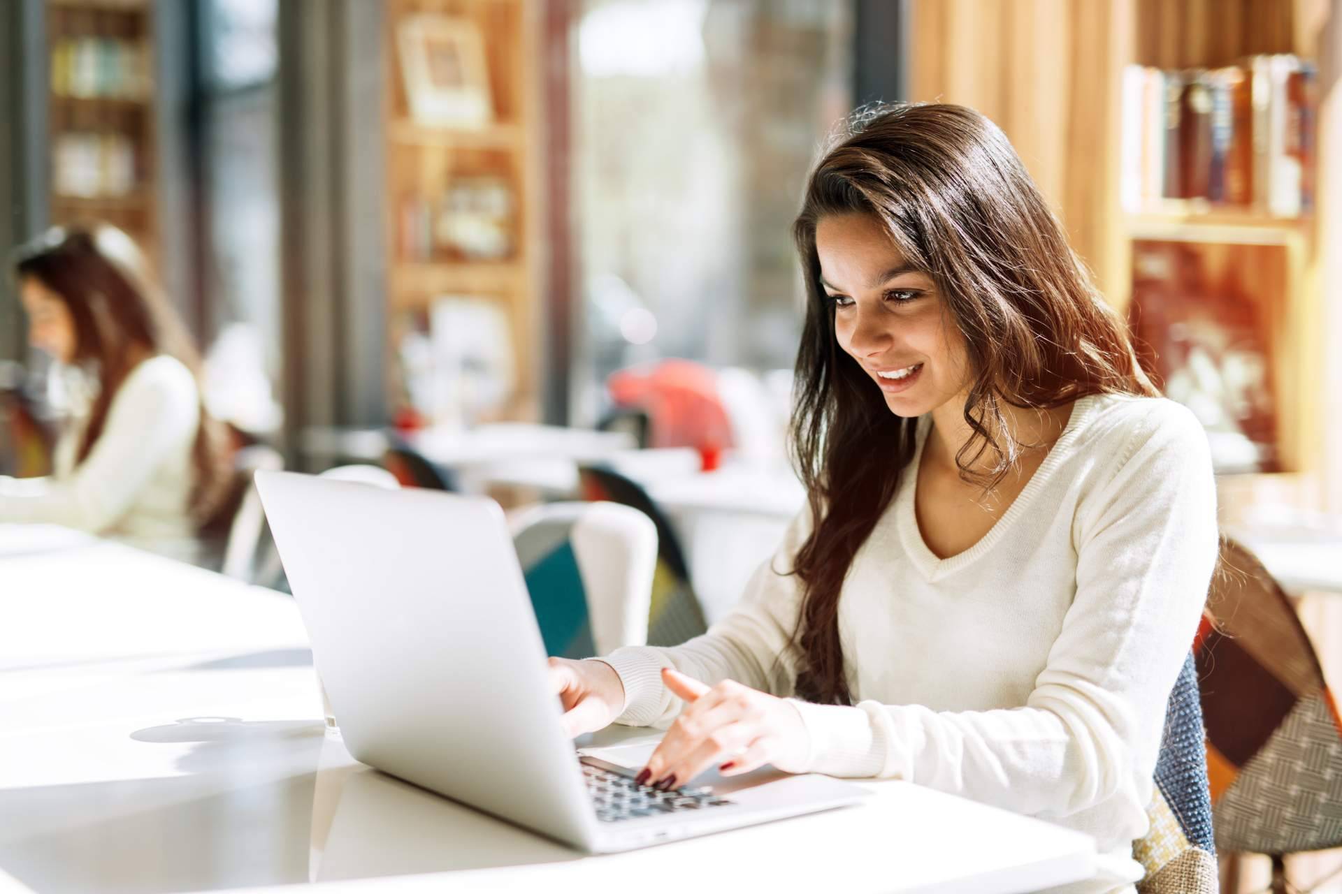 La Agencia Play, una de las primeras agencias de marketing digital y lanzamientos para mujeres emprendedoras