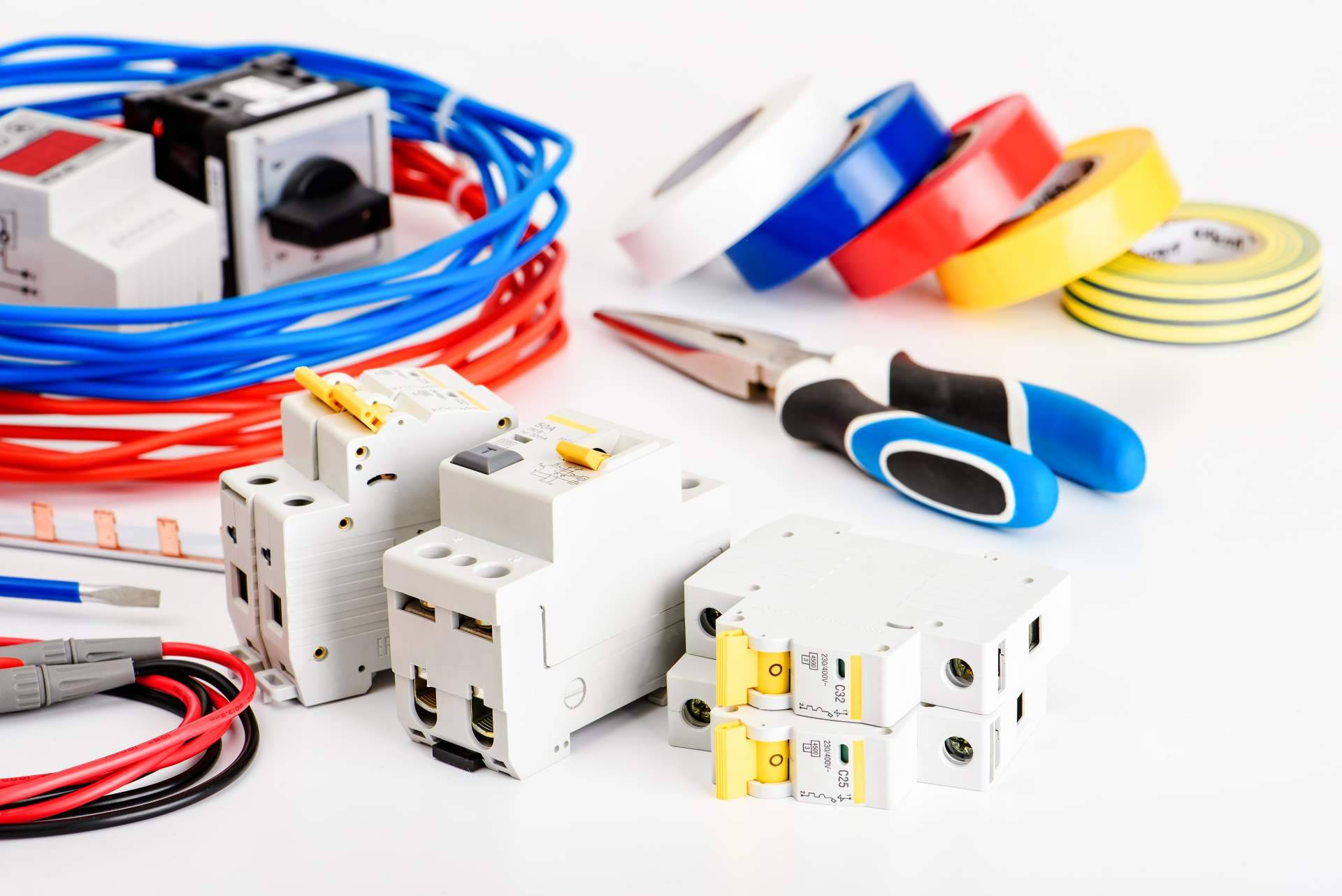 ¿Dónde encontrar un proveedor material eléctrico Schneider Electric? Cadenza Electric