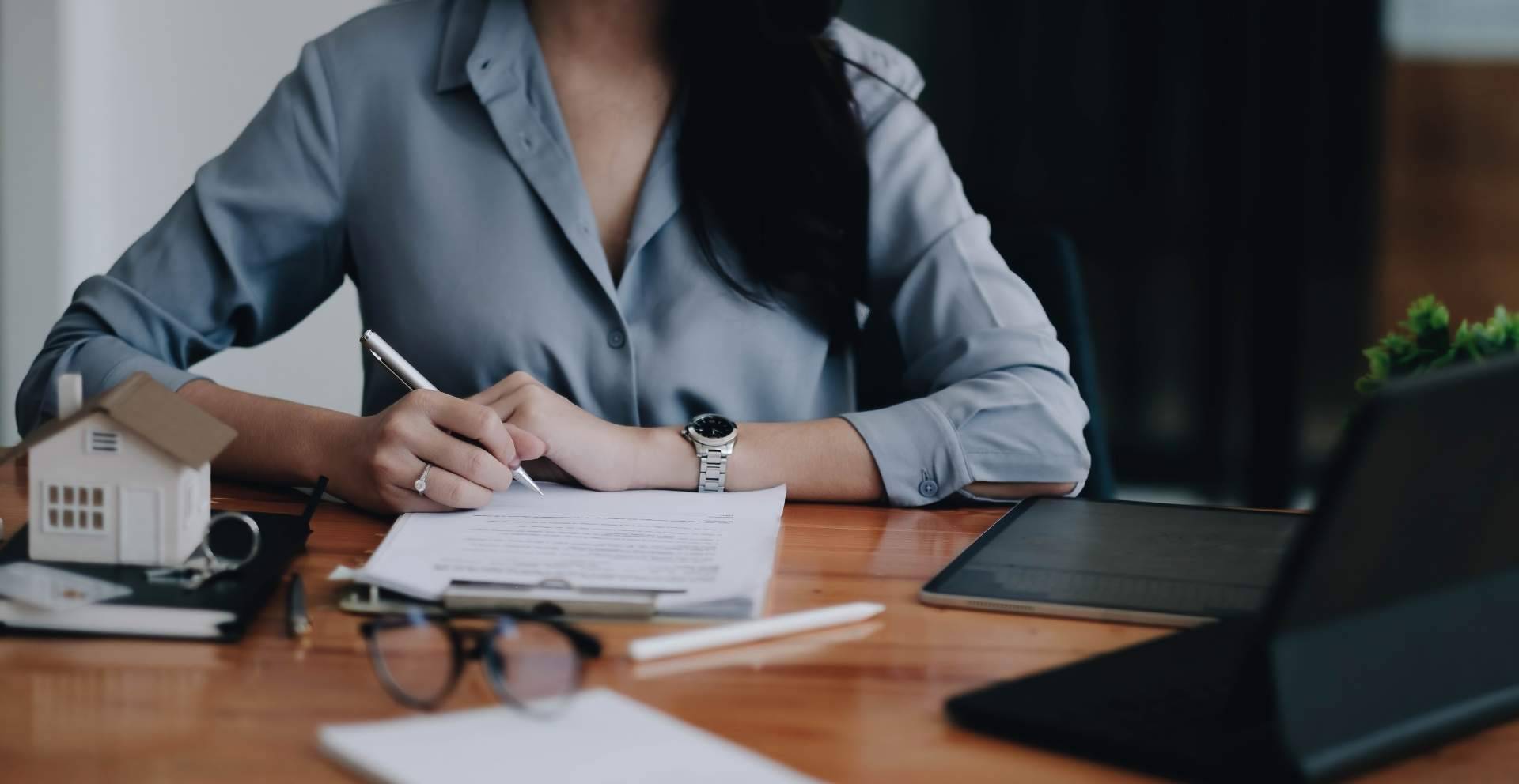 Motivos para convertirse en corredor de seguros en tiempos de COVID-19