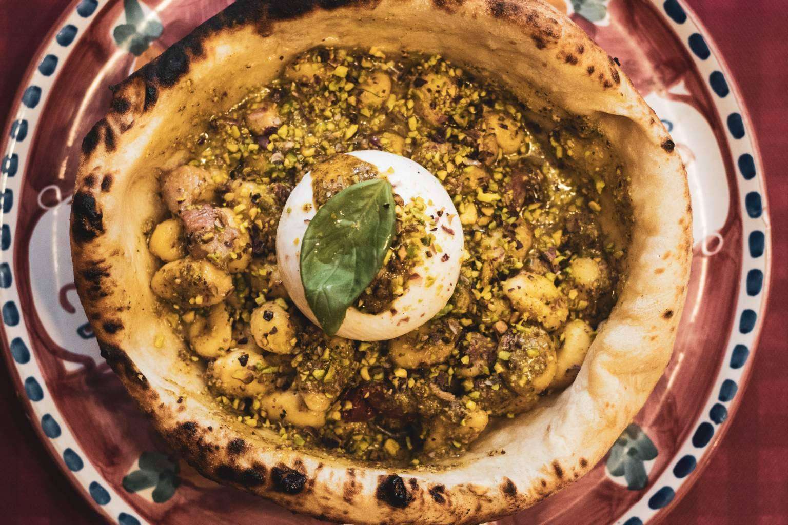 ¿Dónde disfrutar de la gastronomía napolitana en Barcelona? Spaccanapoli
