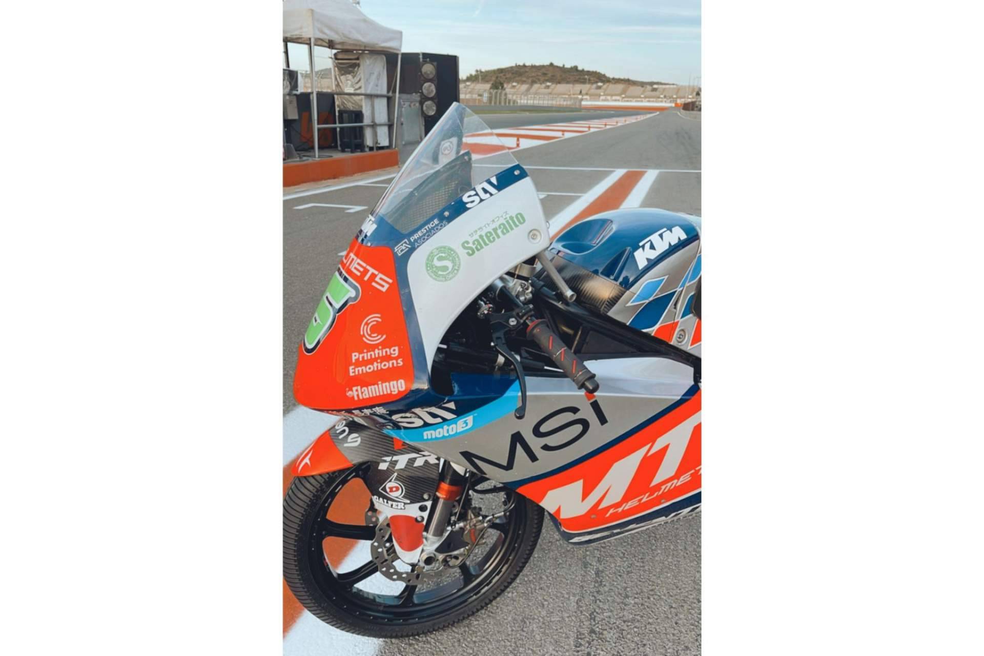 La firma Prestige Asociados patrocina al equipo de Moto3 en MotoGP llamado MTHelmets-MSi