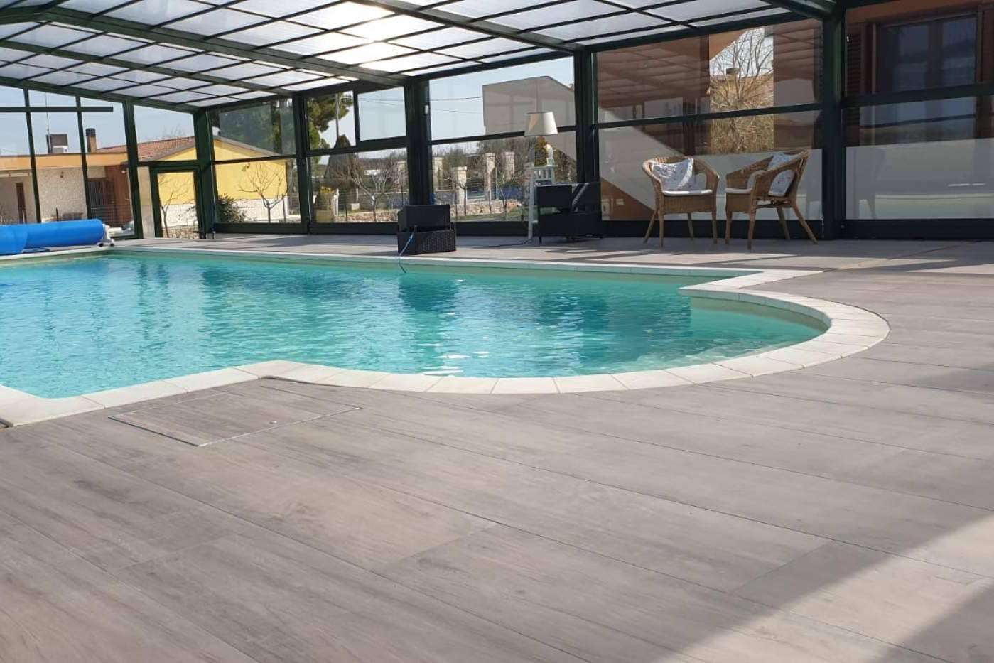 Comprar excelentes cubiertas para piscinas enterradas con el catálogo de COVERTTO