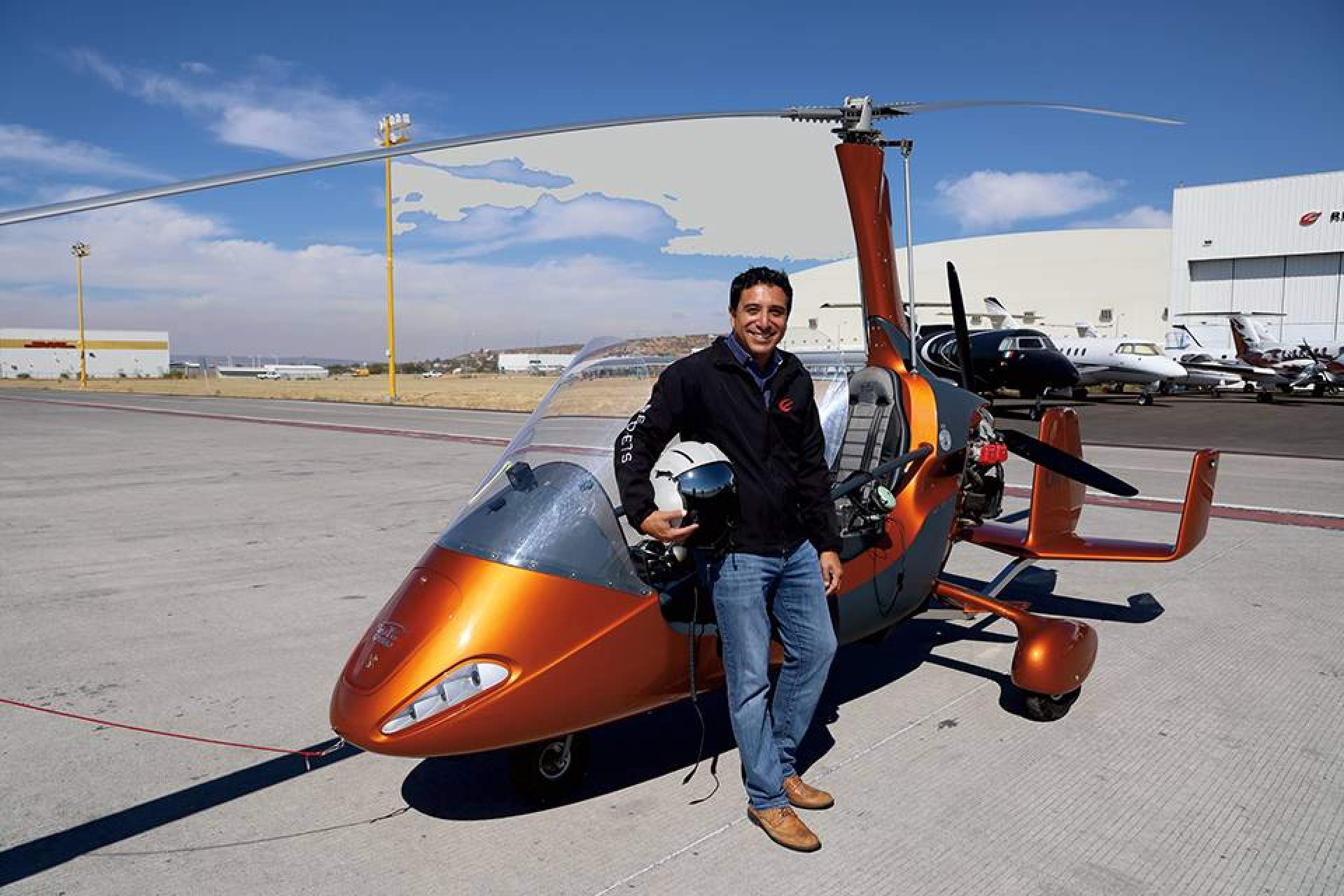 El capitán Bernardo Moreno León ofrece una mirada por la historia del autogiro