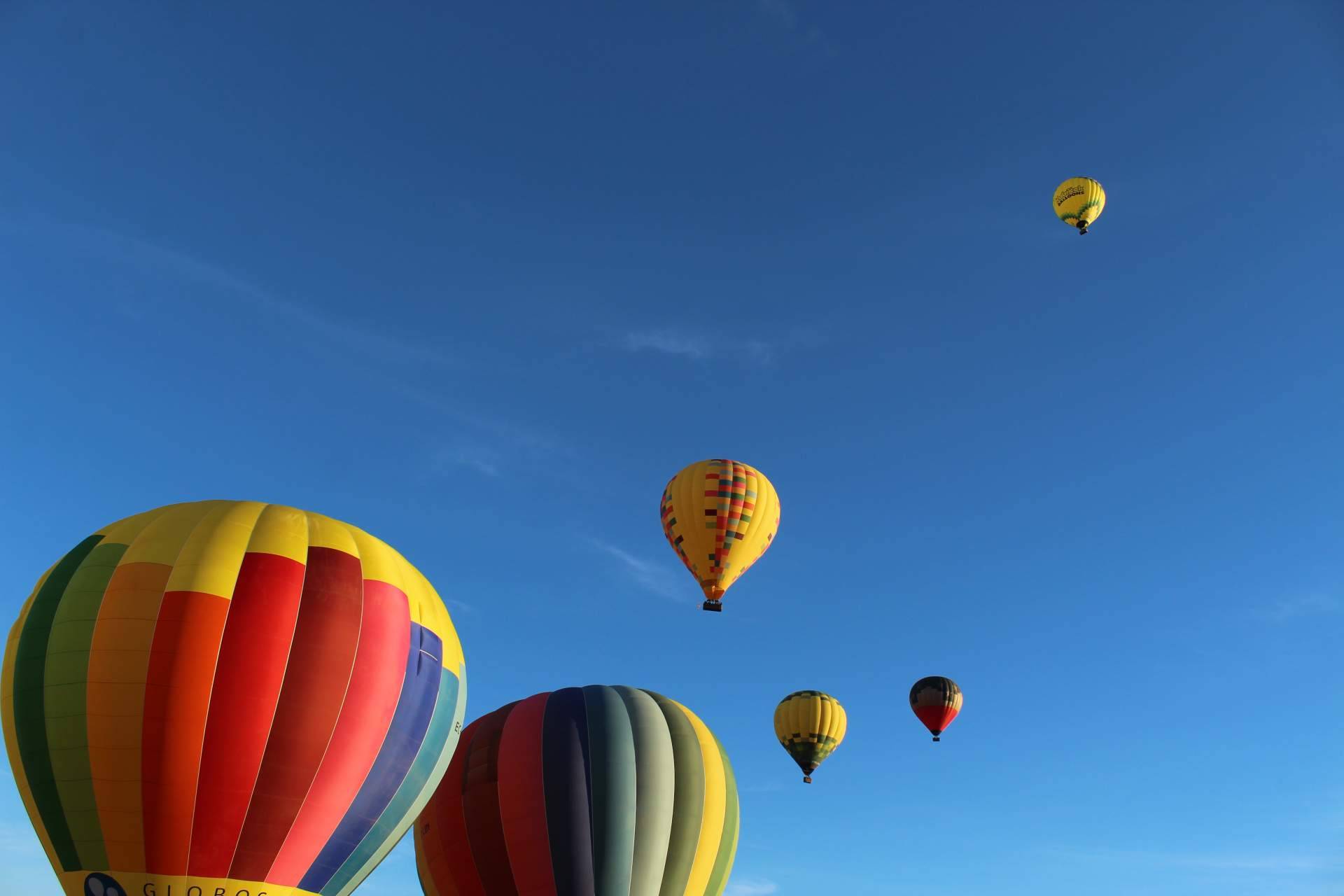Paseo en globo aerostático en Segovia con EoloFly