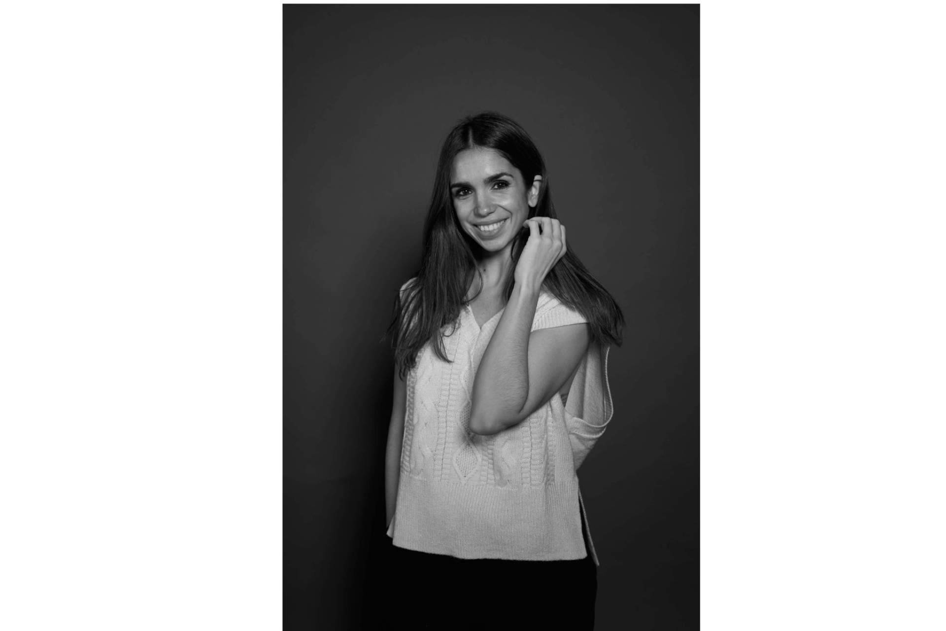 Elena Furiase debuta en el mundo de la escritura de la mano de Círculo Rojo con quienes ha publicado su primer libro
