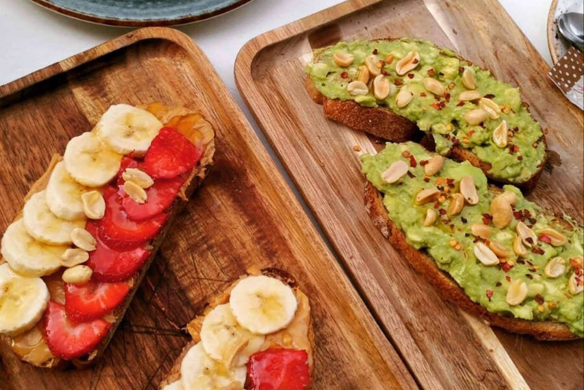 Desayunos y comida saludable con vistas al mar en Enxalao, el rincón culinario de Donosti