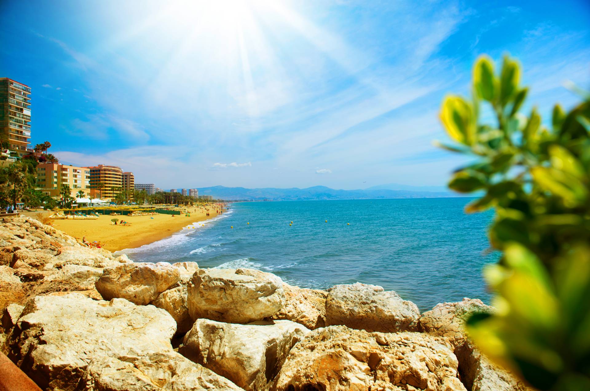 Los municipios de la AMT Sol y Playa multiplican por 6 sus residentes a lo largo de este verano