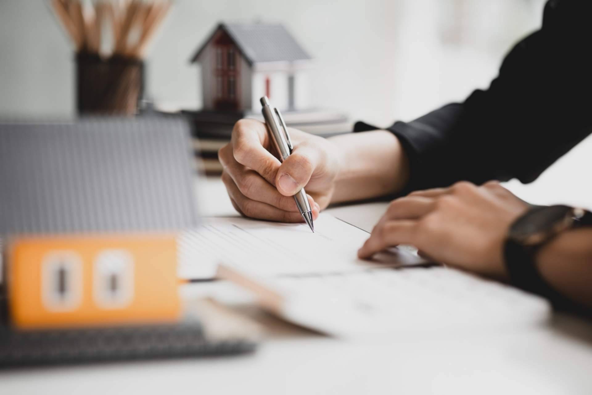 Asesoría inmobiliaria en la compraventa de inmuebles de la mano de Bueno Salinero Abogados
