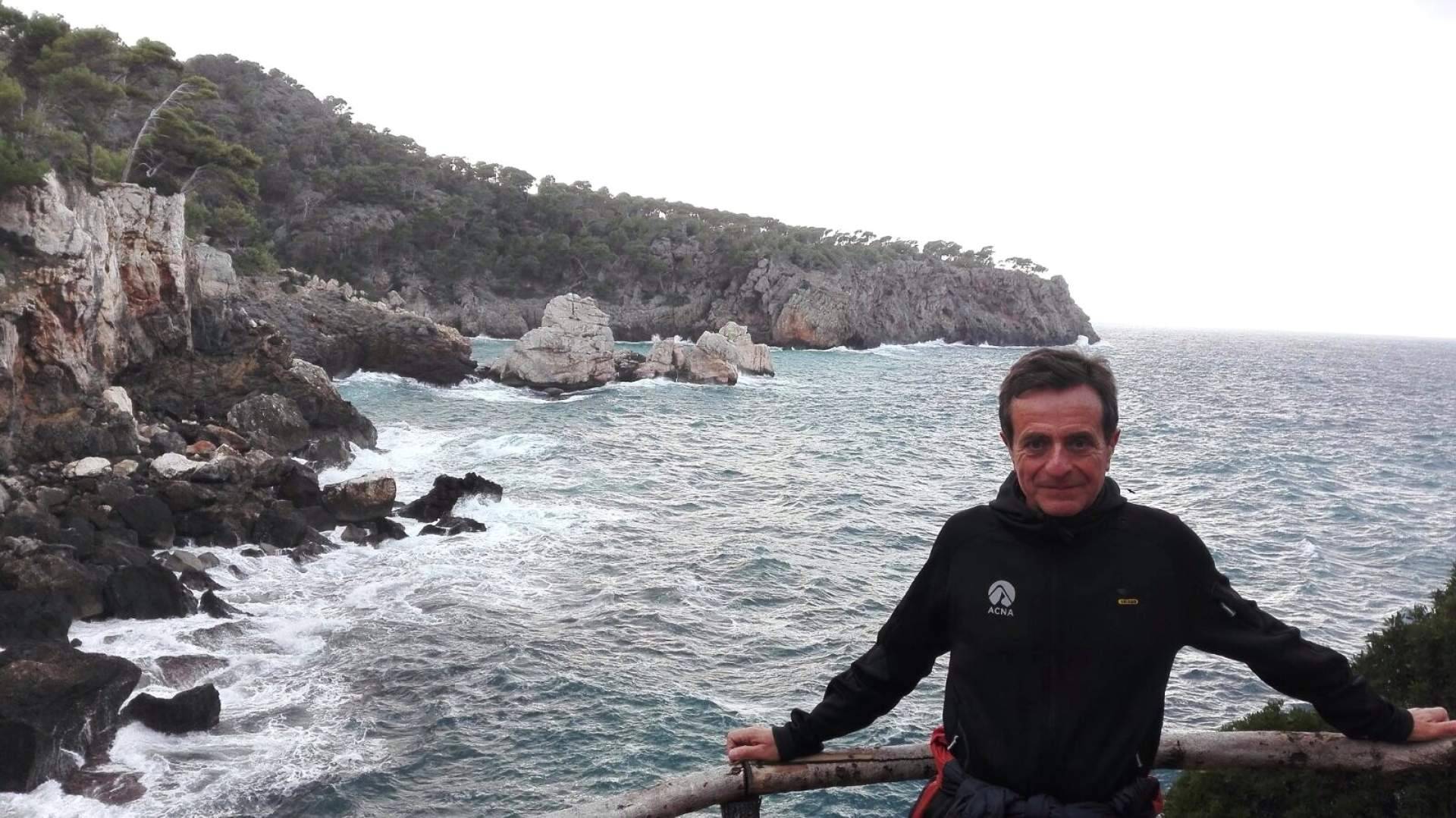 Enric Subirats Bayego desarrolla herramientas como la atención plena o las habilidades sociales en ‘El bienestar, pistas para alcanzarlo según la ciencia’