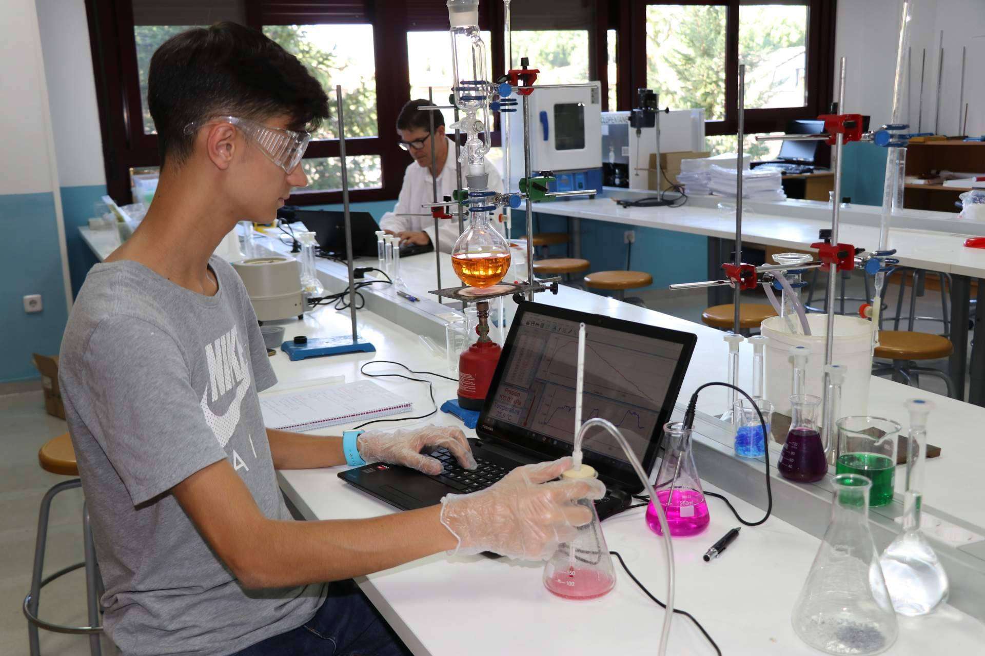 Pasaporte al éxito académico, el Bachillerato Internacional abre puertas a jóvenes visionarios, por Casvi Villaviciosa