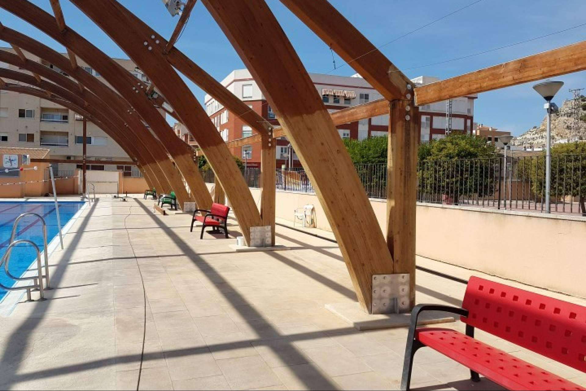La innovación de Galvañ Lacados en el mantenimiento de piscinas con vapor a alta presión