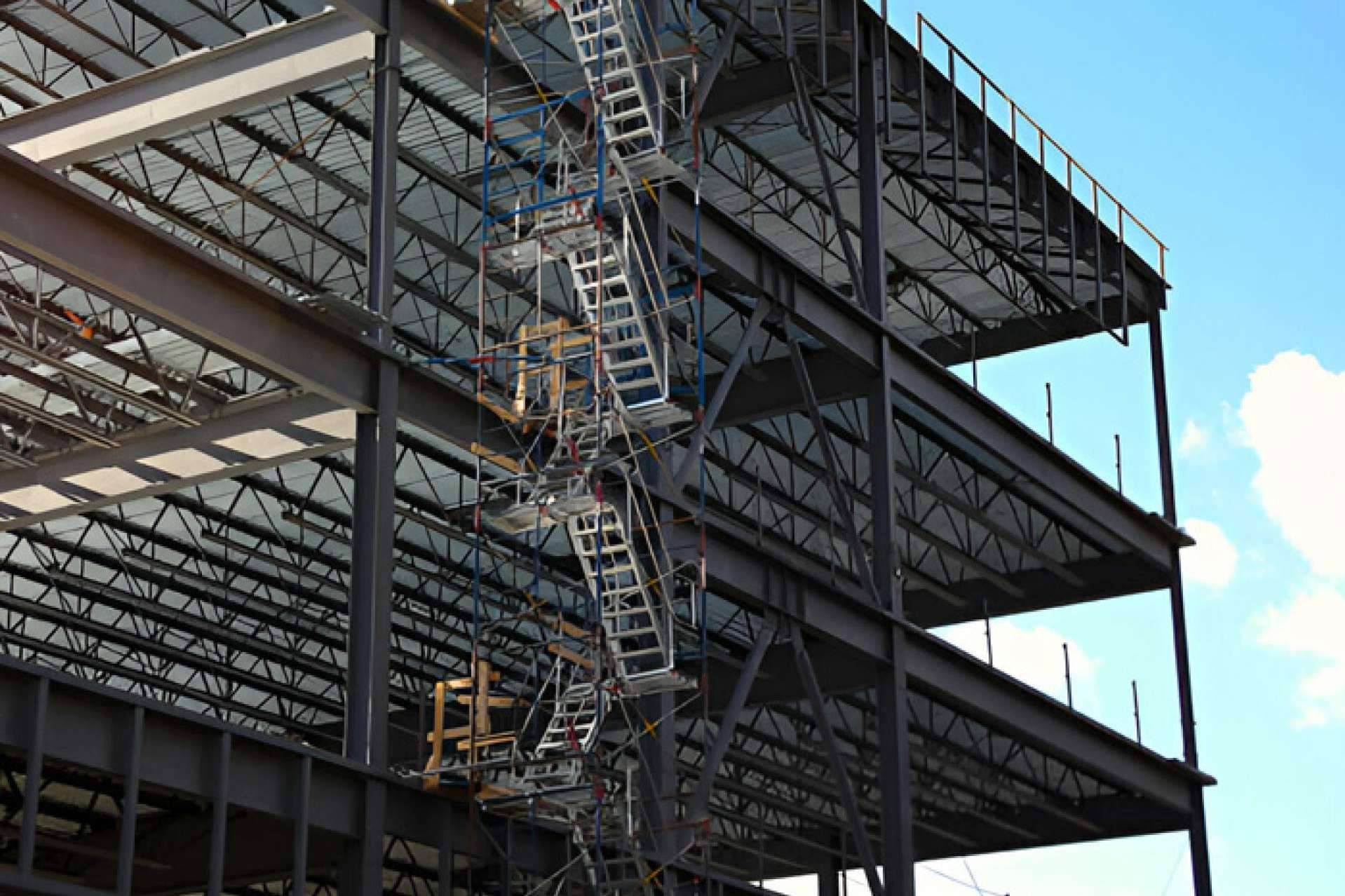 Eficiencia estructural sin cimbra; descubrir el sistema Losacero