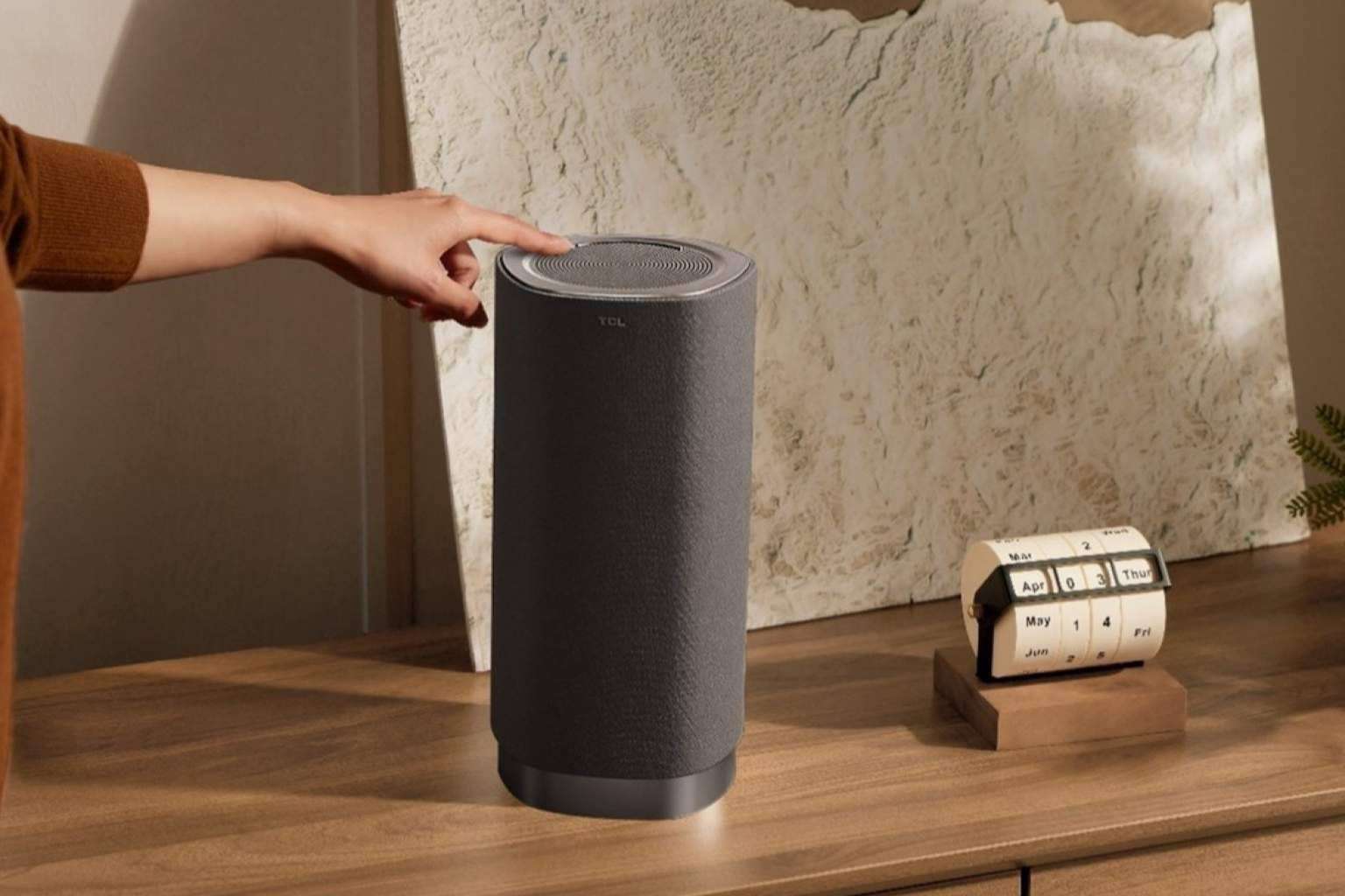 TCL Presenta el Z100; El Primer Altavoz Inalámbrico Dolby Atmos FlexConnect del Mundo para Cine en Casa