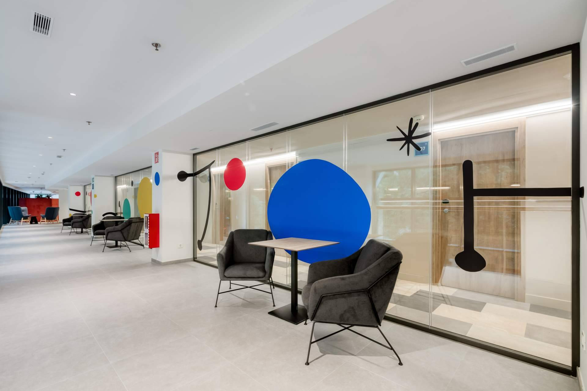 Arte, luz y diseño en la nueva generación de espacios de Livensa Living