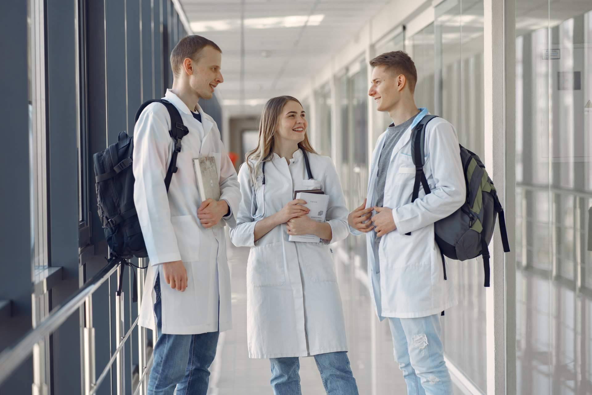 Dónde formarse en osteopatía; las escuelas con mayor reconocimiento académico y clínico