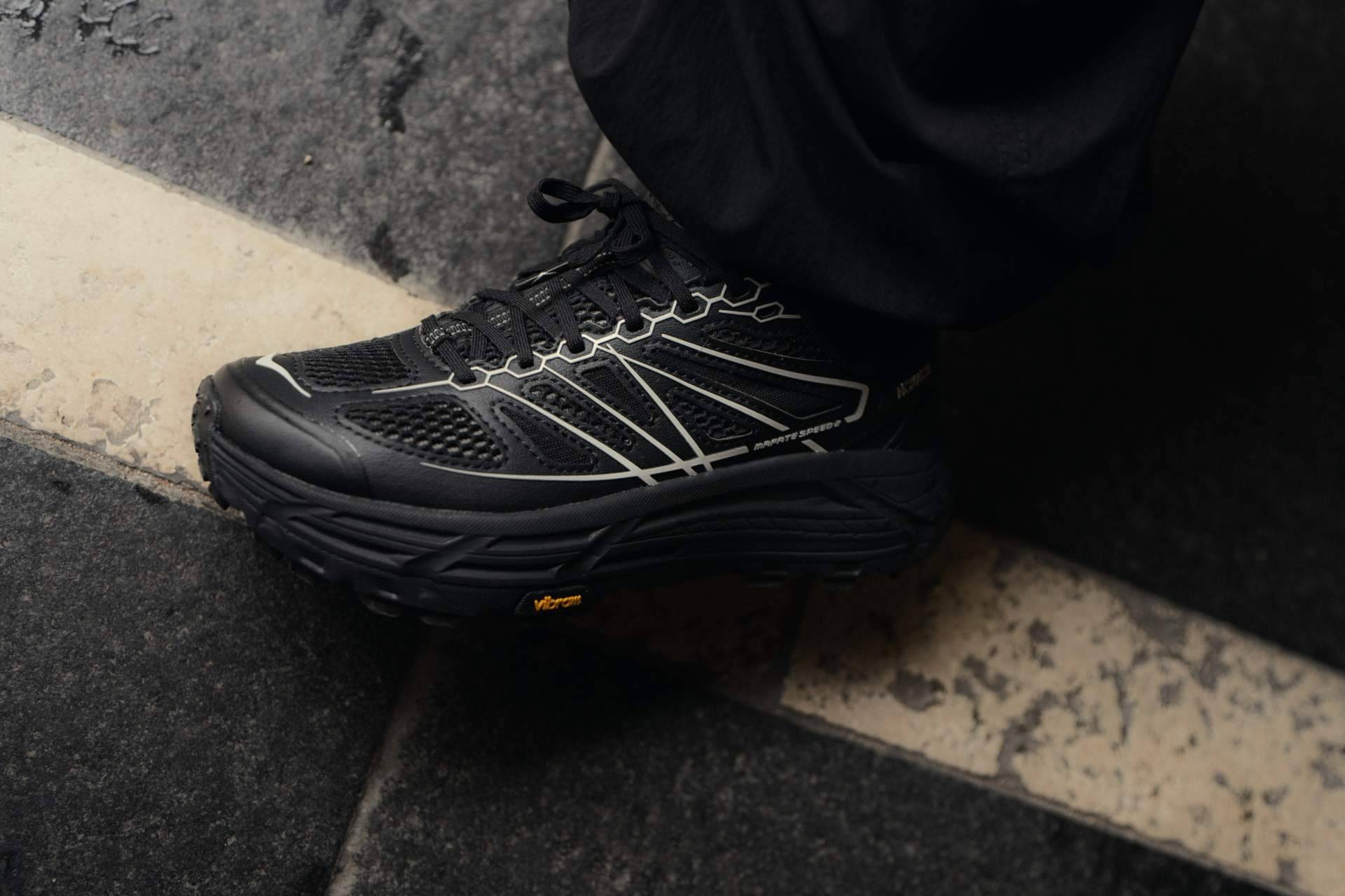 Por qué la ‘Bondi 7’ se ha convertido en la zapatilla del confort urbano