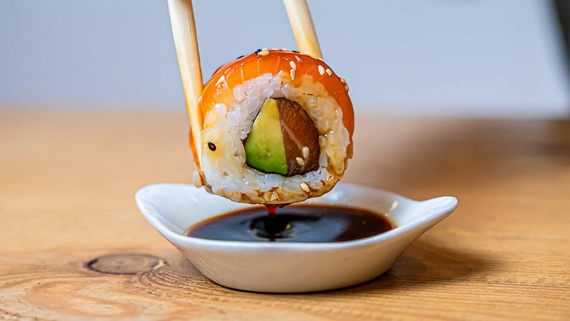 La Uramakeria refuerza su presencia en Barcelona y Madrid con una propuesta de sushi joven y accesible