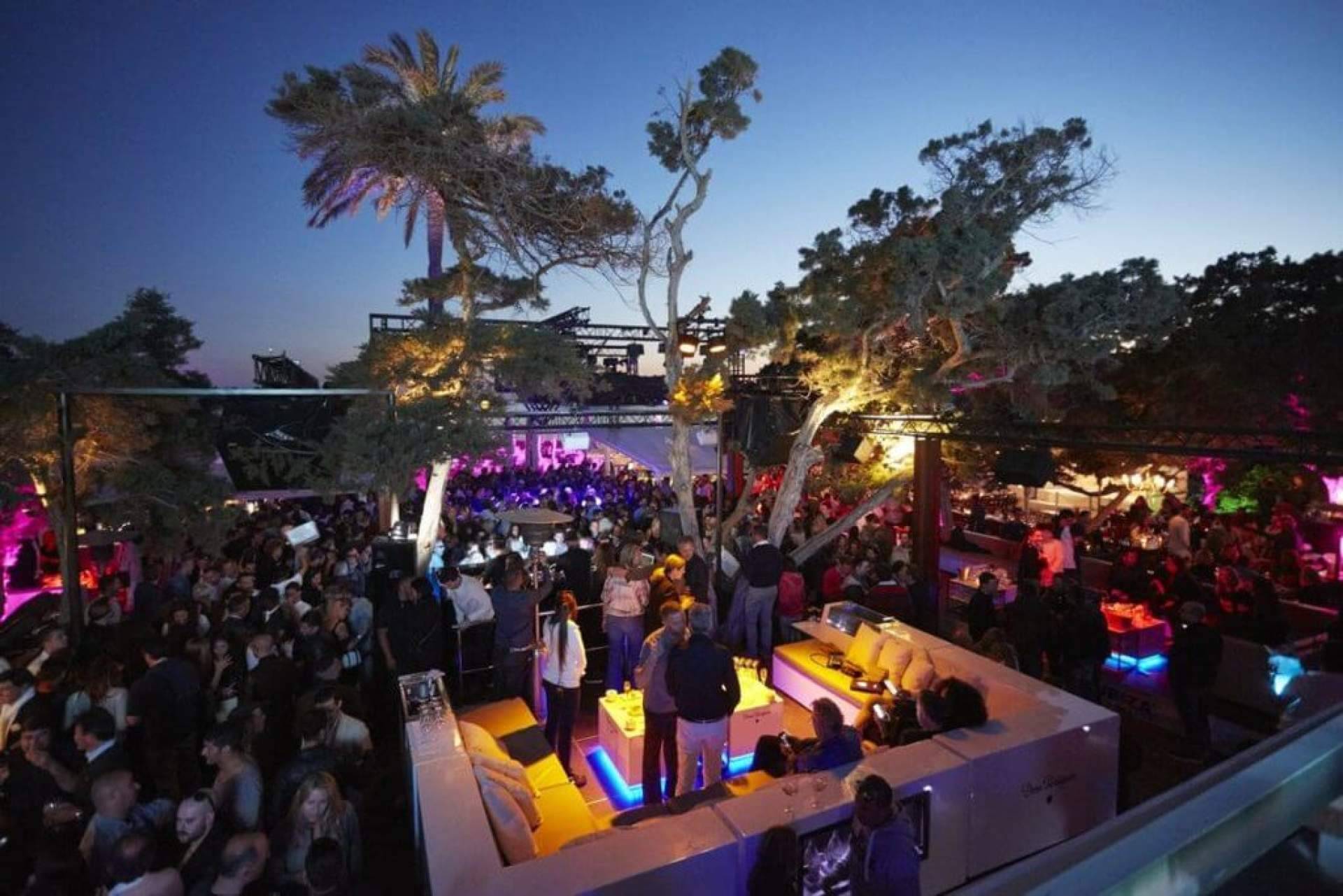 Ibiza inaugura su temporada de beach clubs 2026