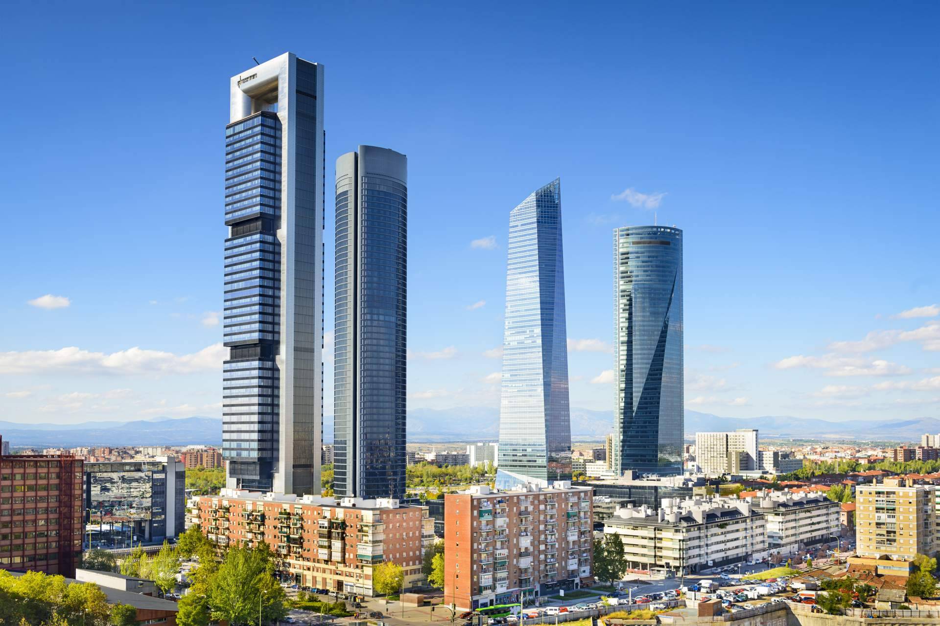 Emprender a escala mundial desde el primer día a través del ecosistema formativo de ESIE